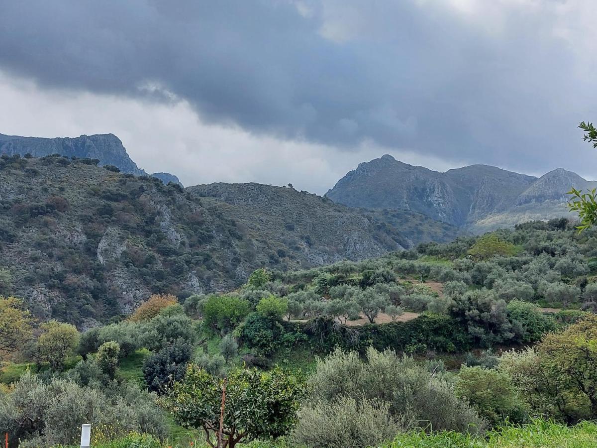 Mouri Village Aikirgiannis Ngoại thất bức ảnh